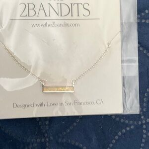 2Bandits Cream Opalescent Bar Necklace